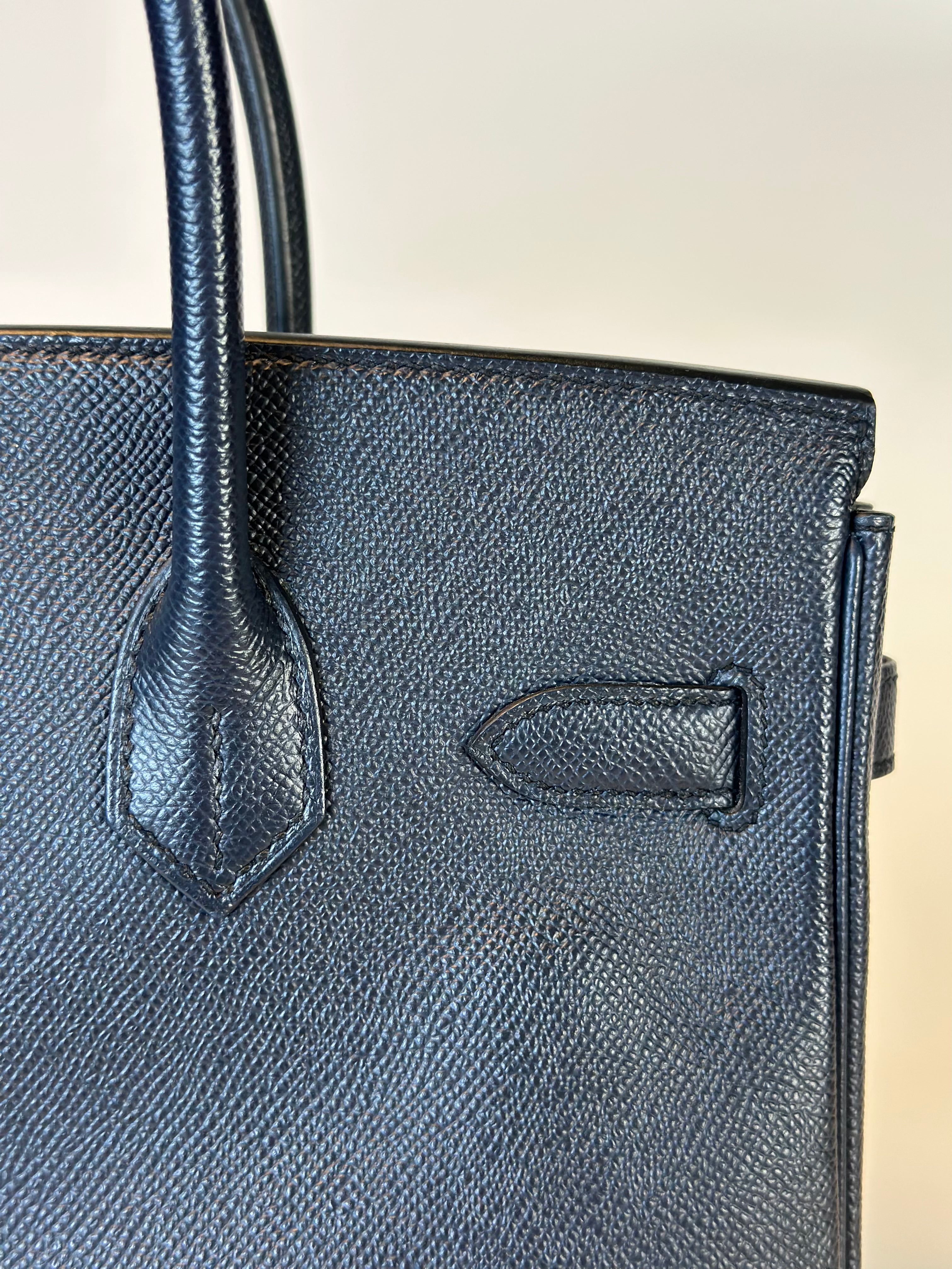 HERMES BIRKIN 28 RETOURNE EPSON BLUE SAPPHIRE HANDBAG GOLDEN HARDWARE back strap