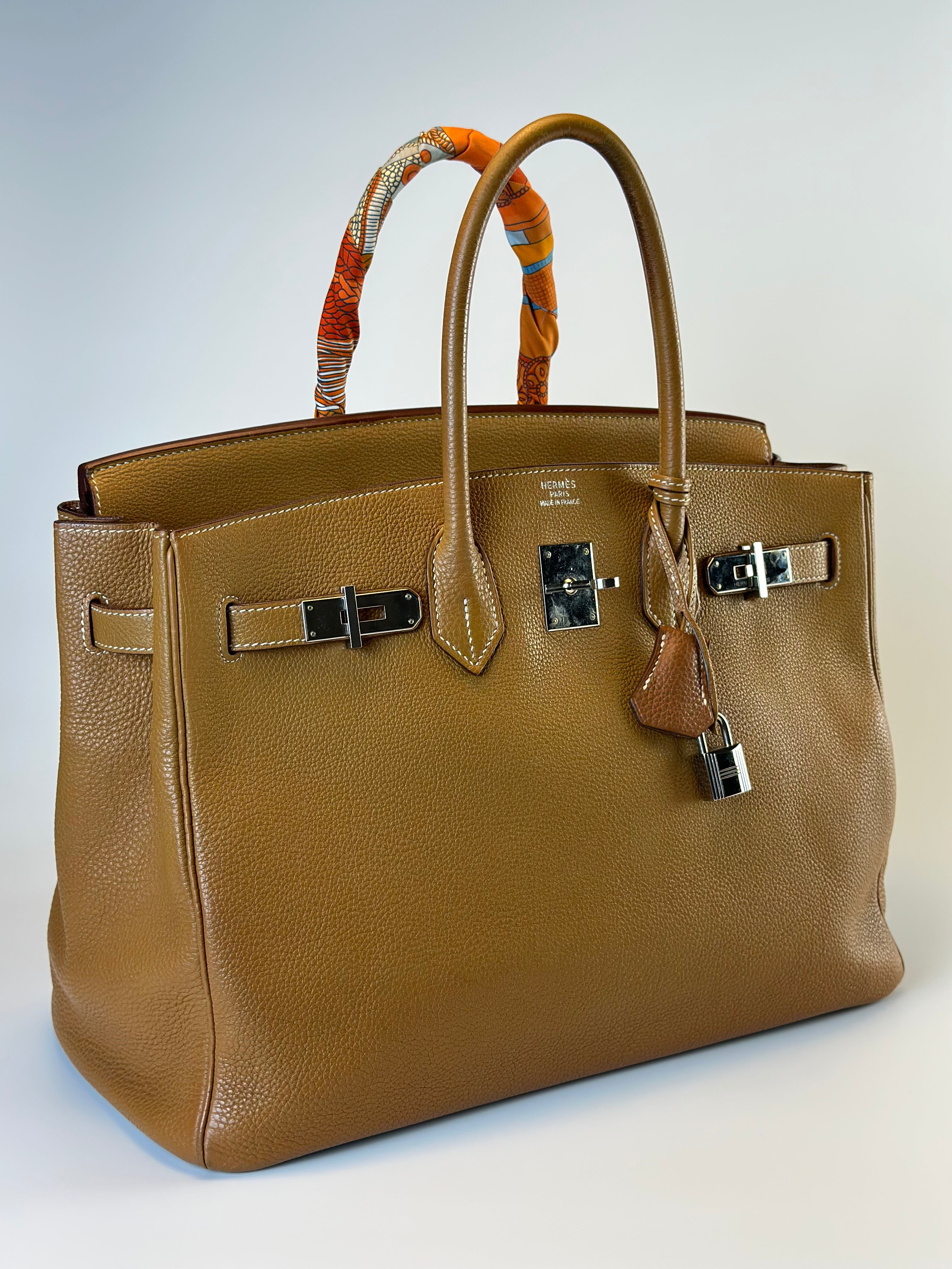 HERMES BIRKIN 30 RETOURNE TOGO BROWN HANDBAG PALLADIUM HARDWARE 45 degrees angle