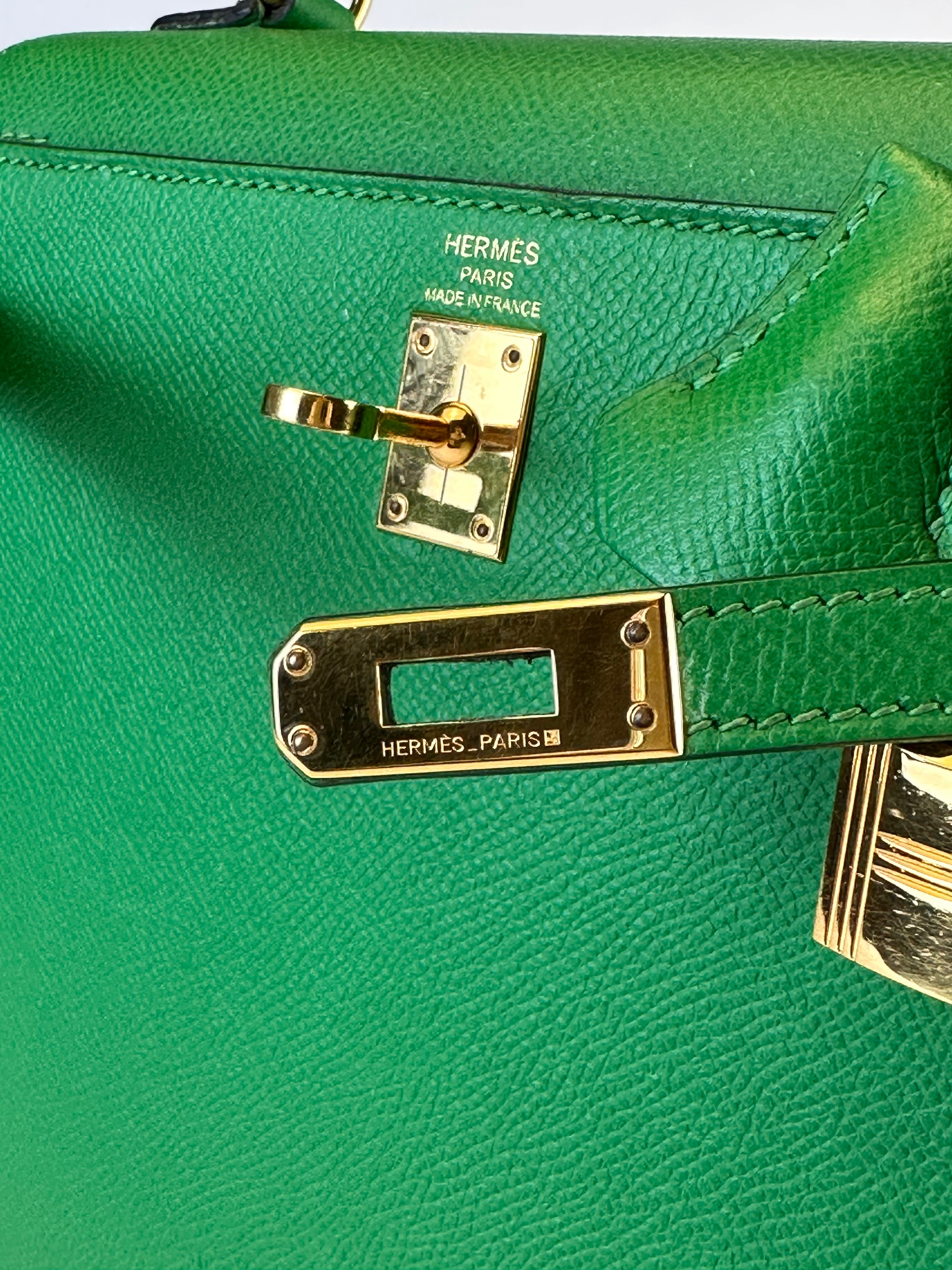 HERMES KELLY 28 EPSON GREEN BAMBOO HANDBAG GOLDEN HARDWARE locks