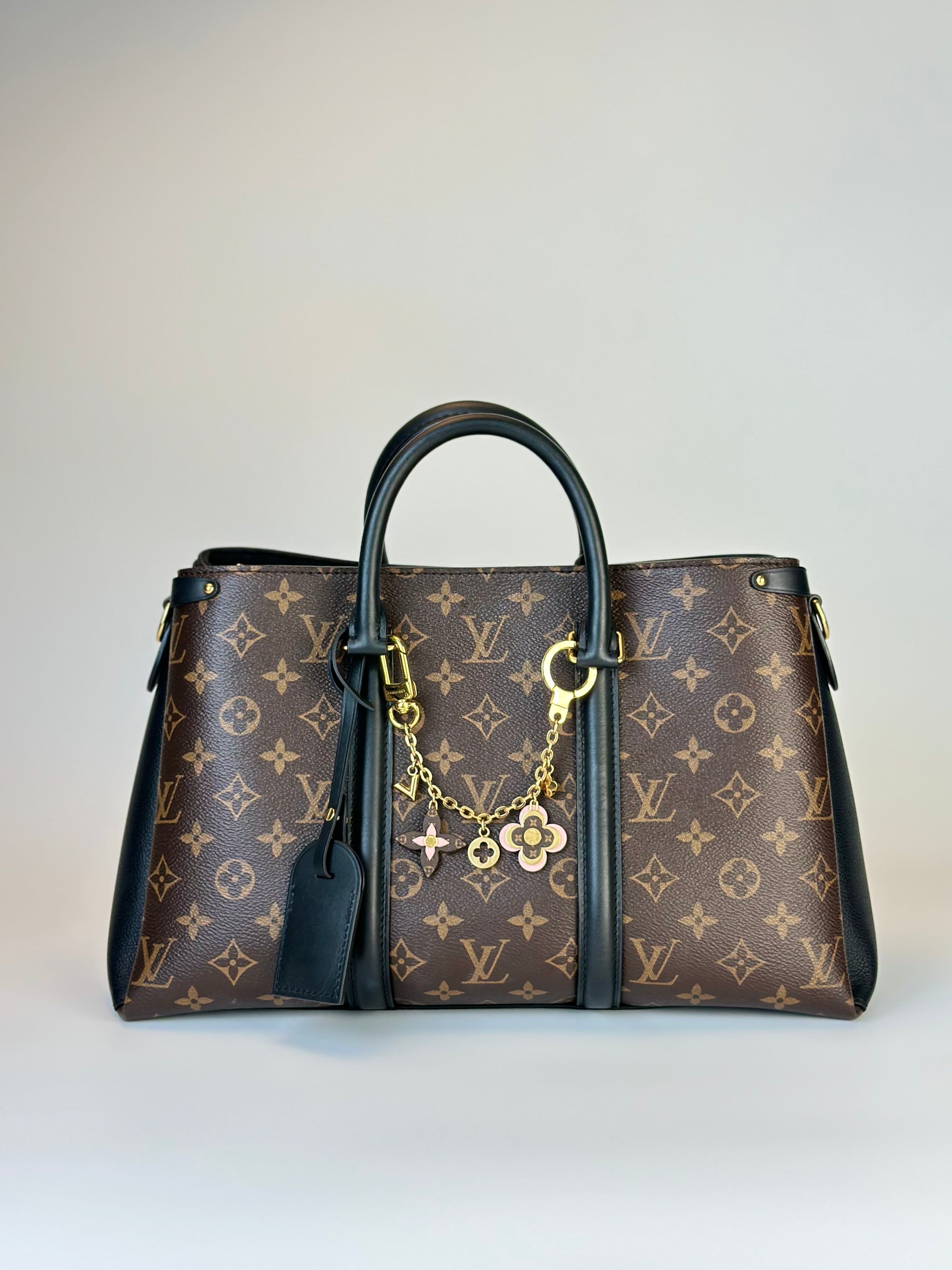 Authentic Louis Vuitton Monogram Soufflot MM Handbag w/ Strap